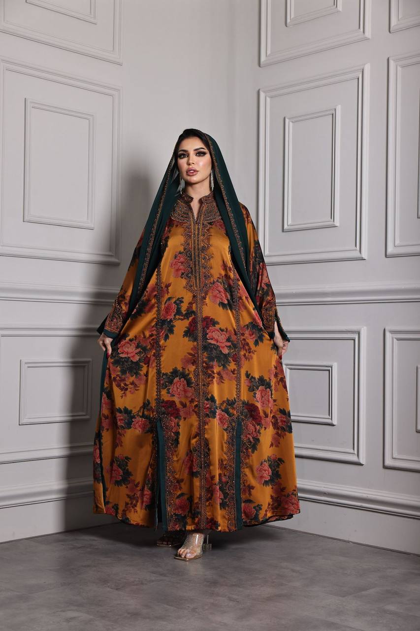 Embroidered dress with wide sleeves - Italian Silk - Sync®