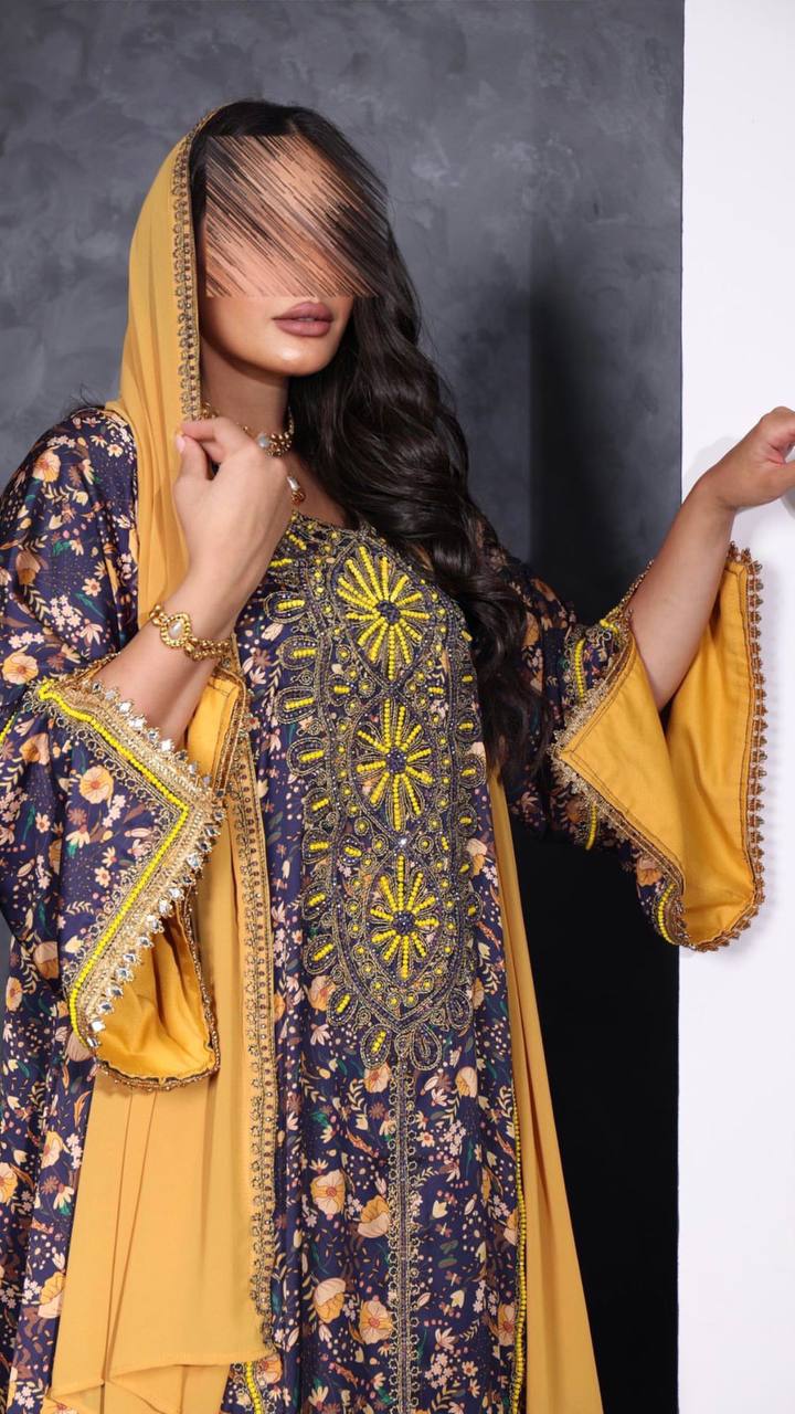 Italian silk brocade with shawl, shawl belt and hand embroidery - Sync®