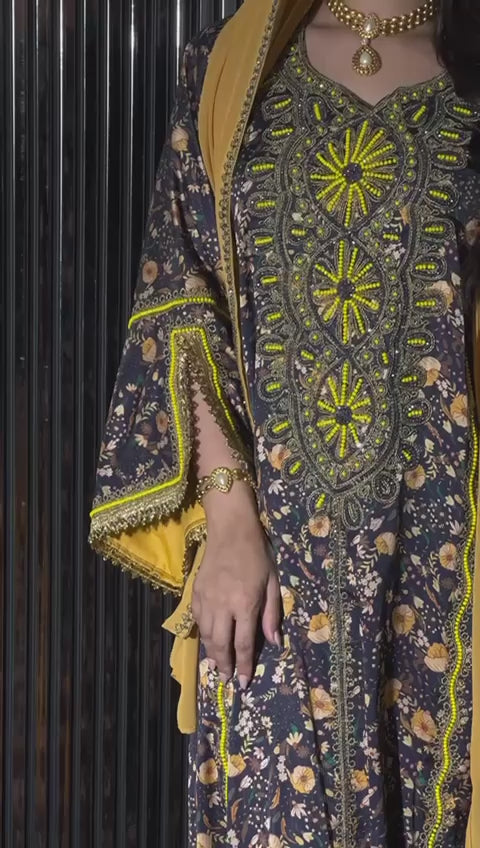 Hand embroidery Italian silk brocade with shaila &amp; belt