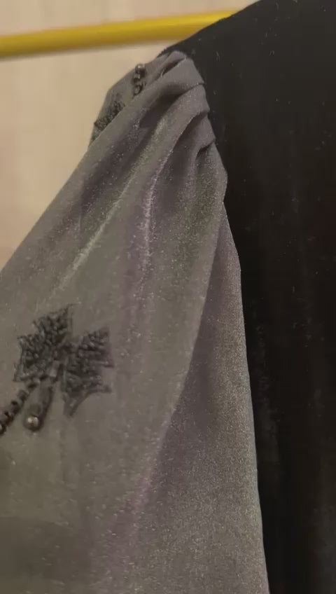 Cloche-cut abaya made of Korean velvet with embroidered organza